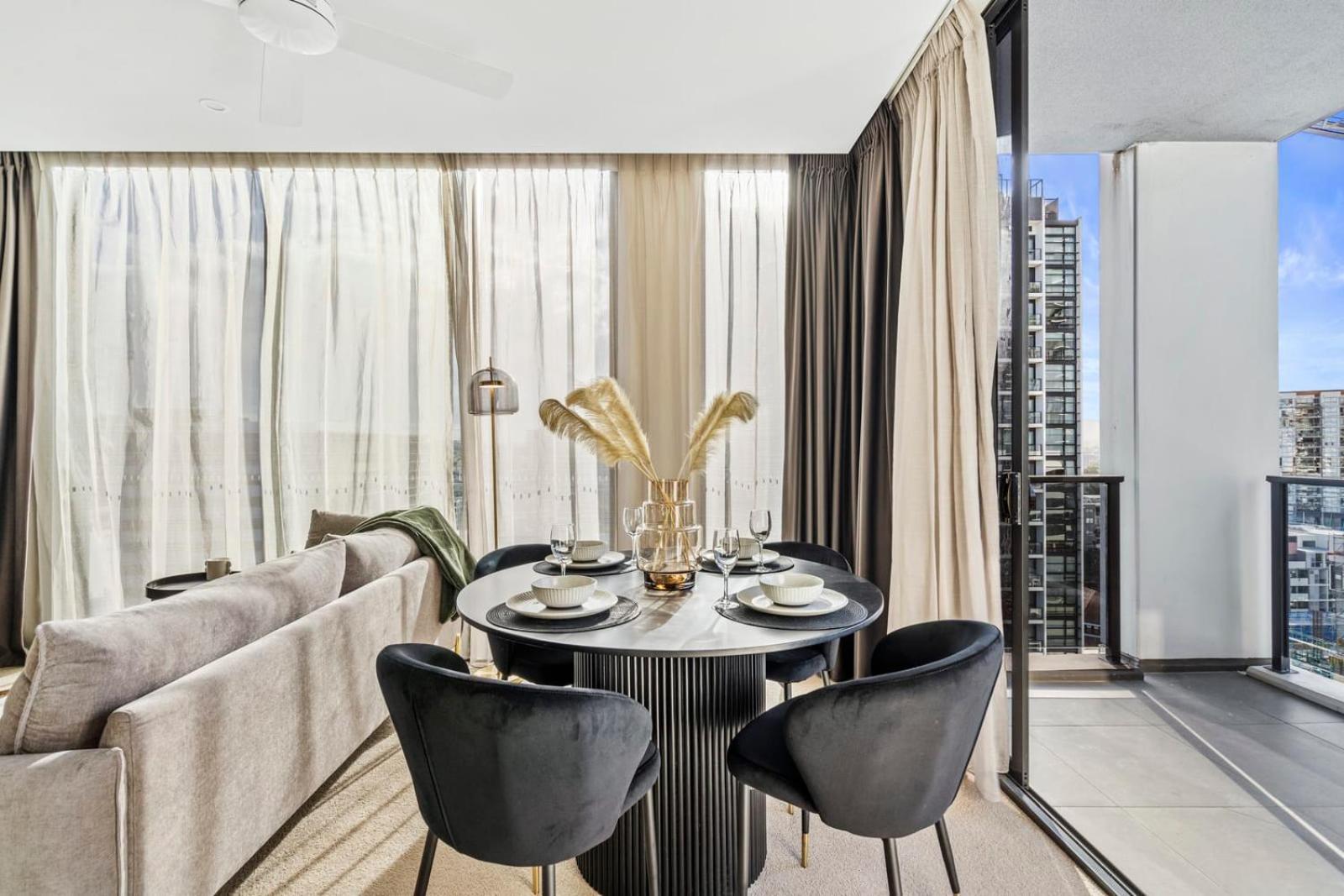 Luxury 2 Bedroom 2 Bathroom In The Heart Of South Brisbane Exterior photo